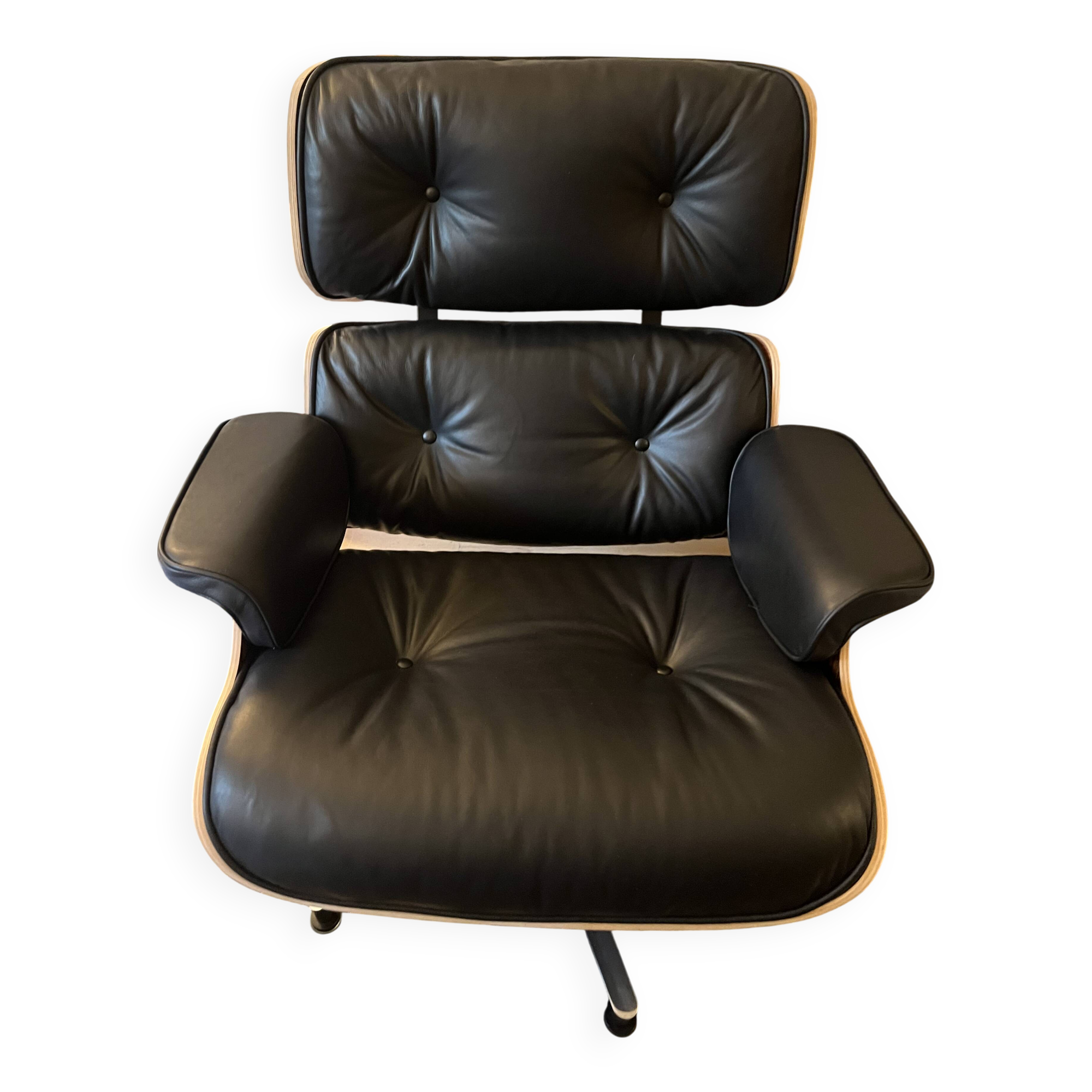 Charles Eames lounge chair