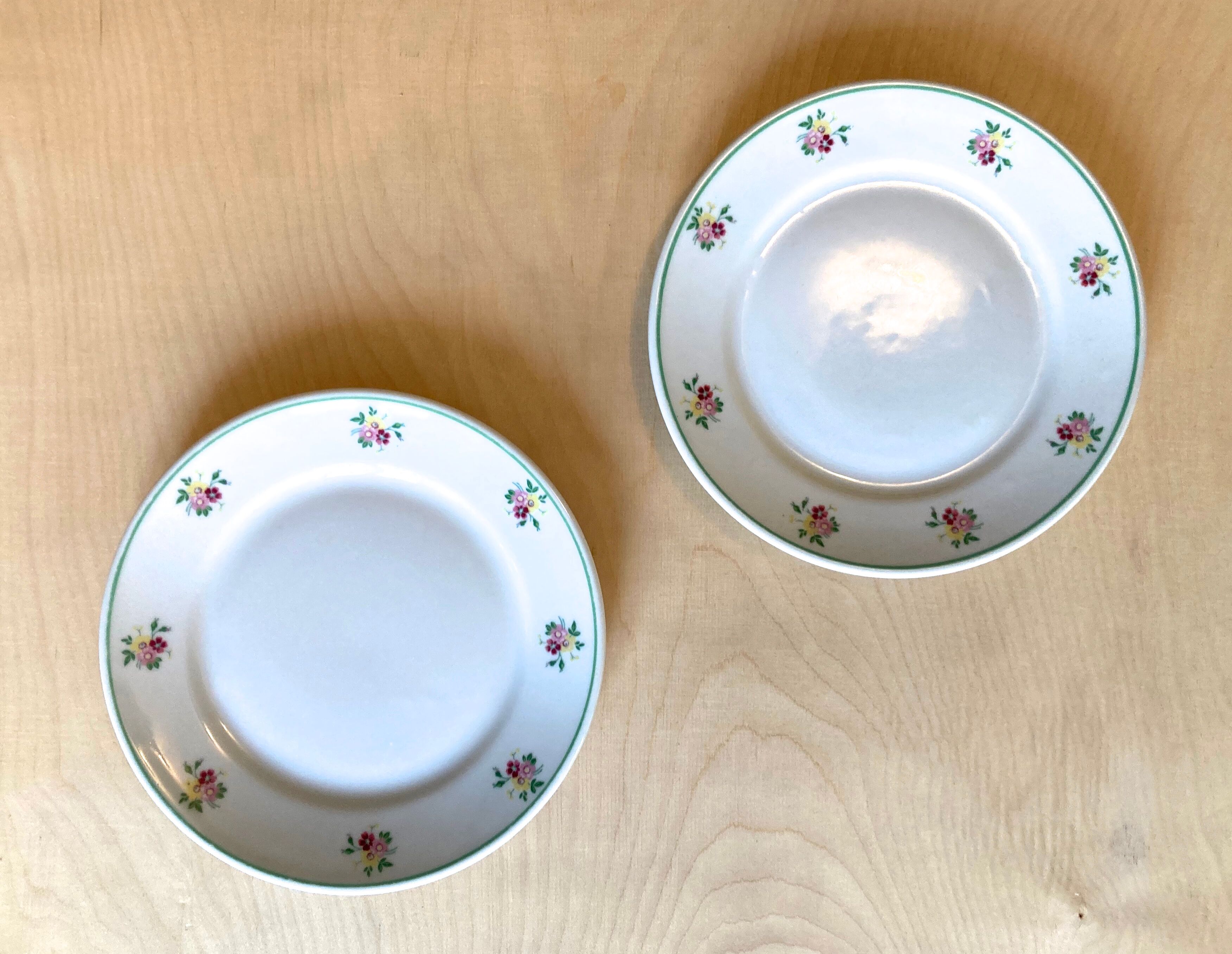 Lot two plates porcelain vintage flower motifs