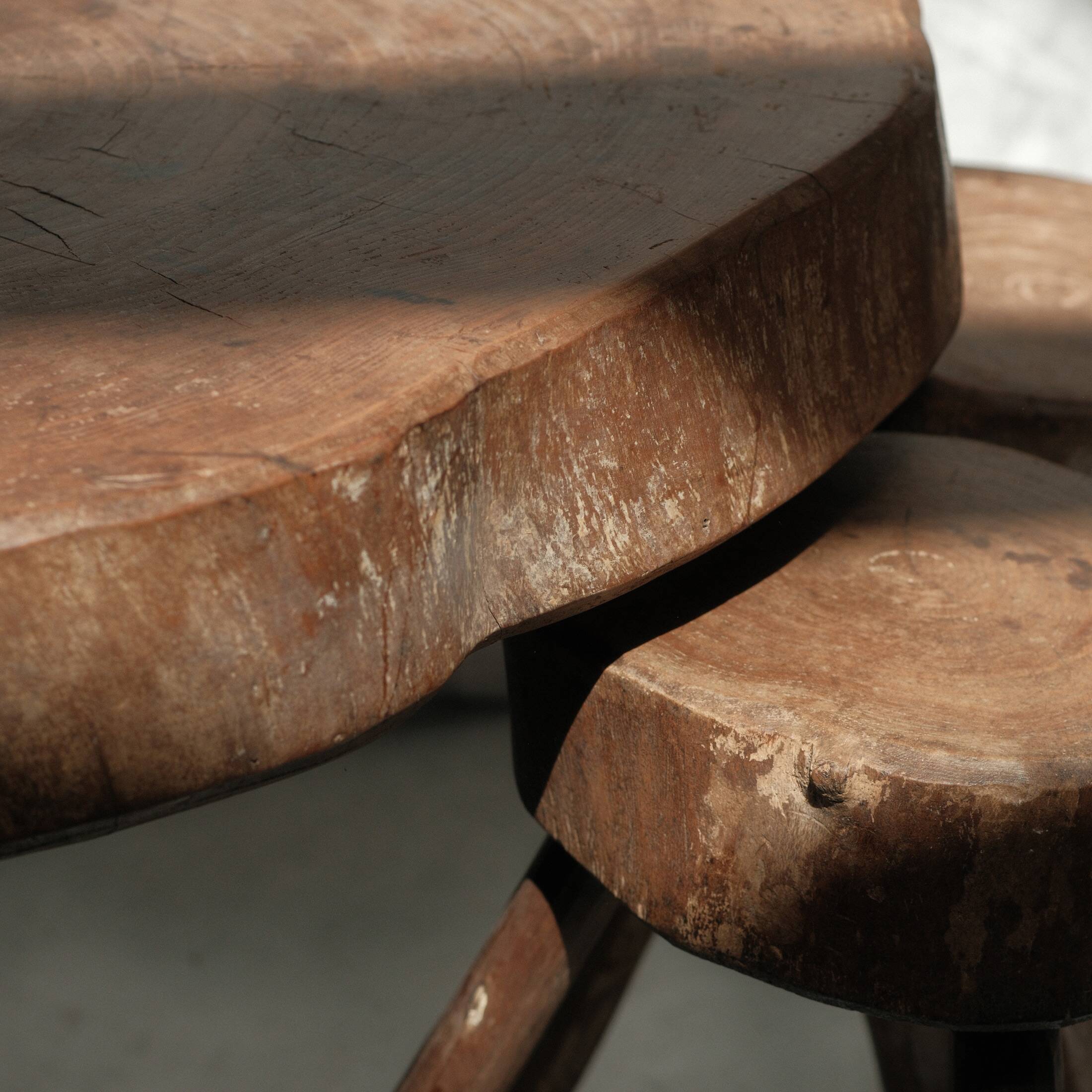 Brutalist coffee table with stools