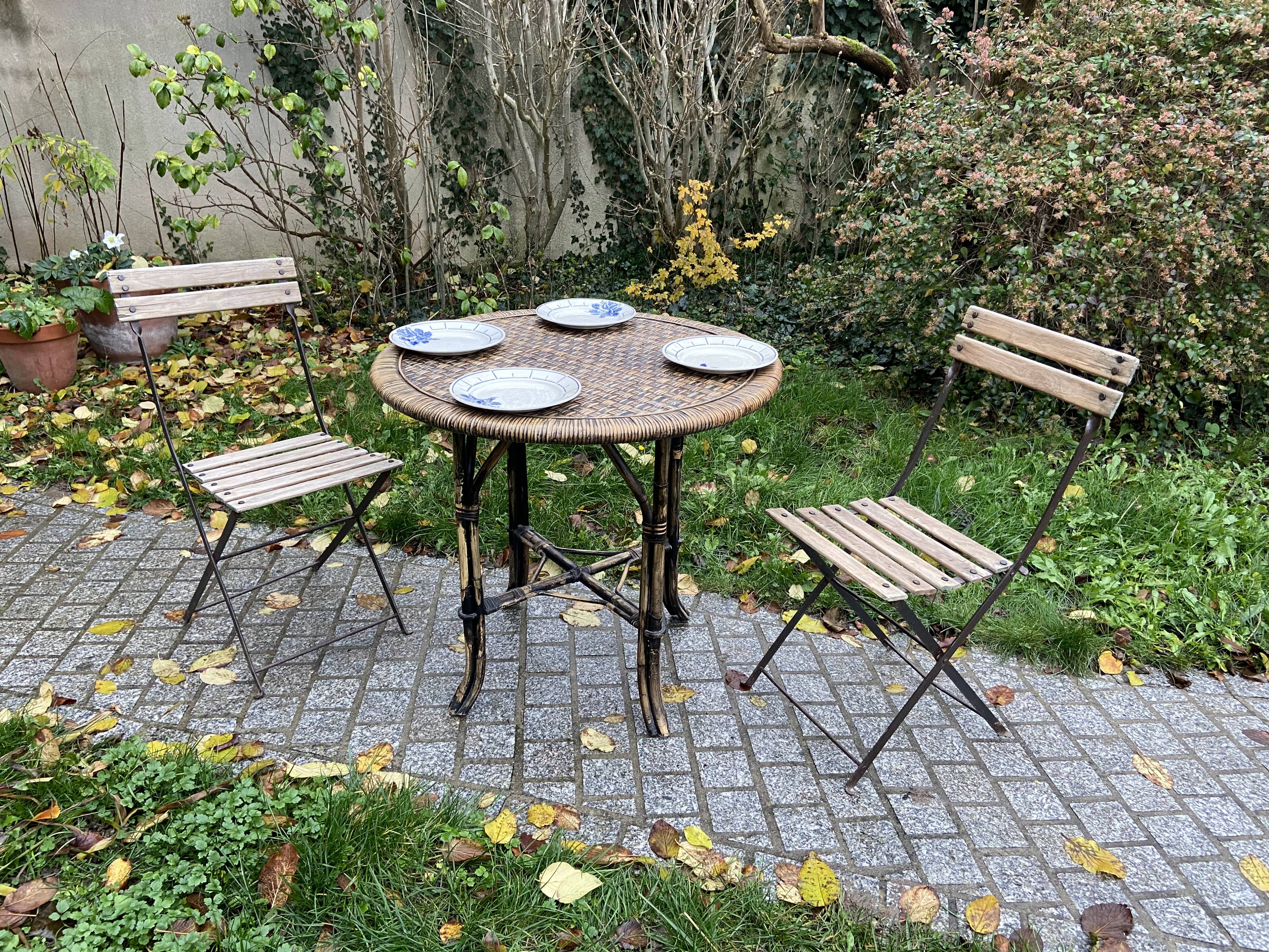 Table in rattan and vintage bamboo