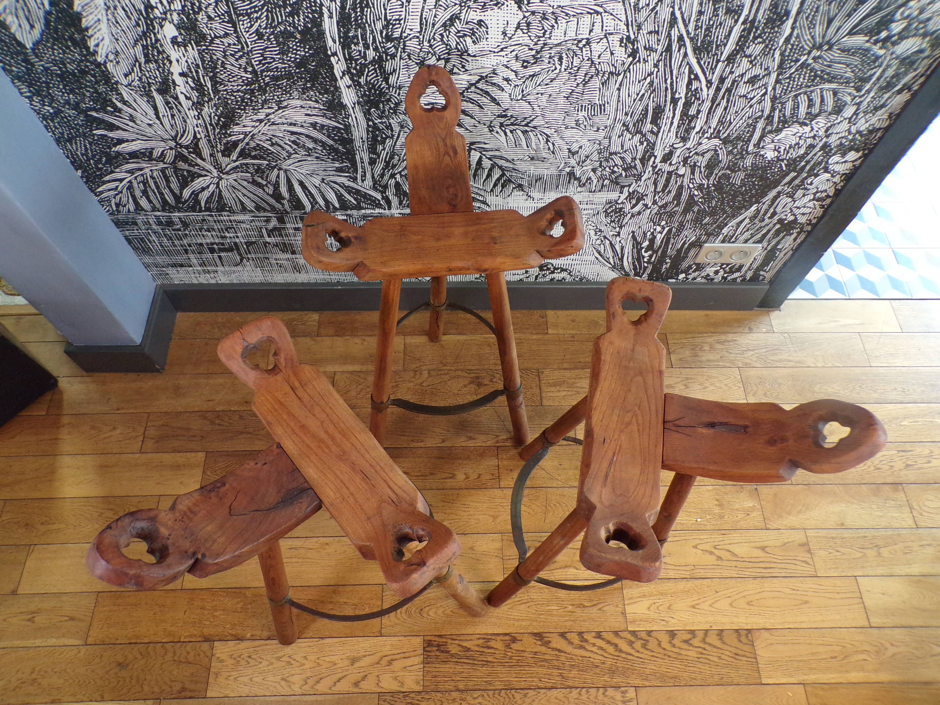 Set of 3 Spanish bar stools