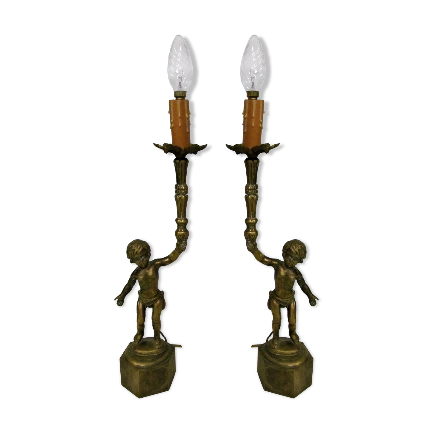 Paire de lampes en bronze