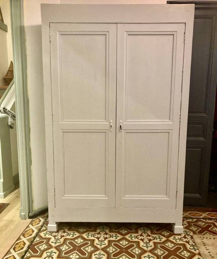 Parisian solid wood wardrobe
