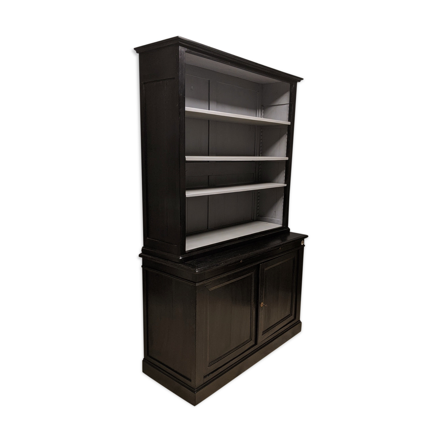 Magasin pharmacy pharmacy patinated black oak