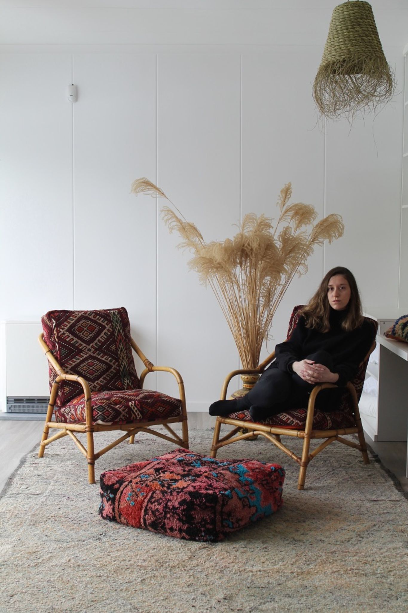 Set of 2 vintage armchairs 90s bamboo, with kilim cushions handmade on mesu