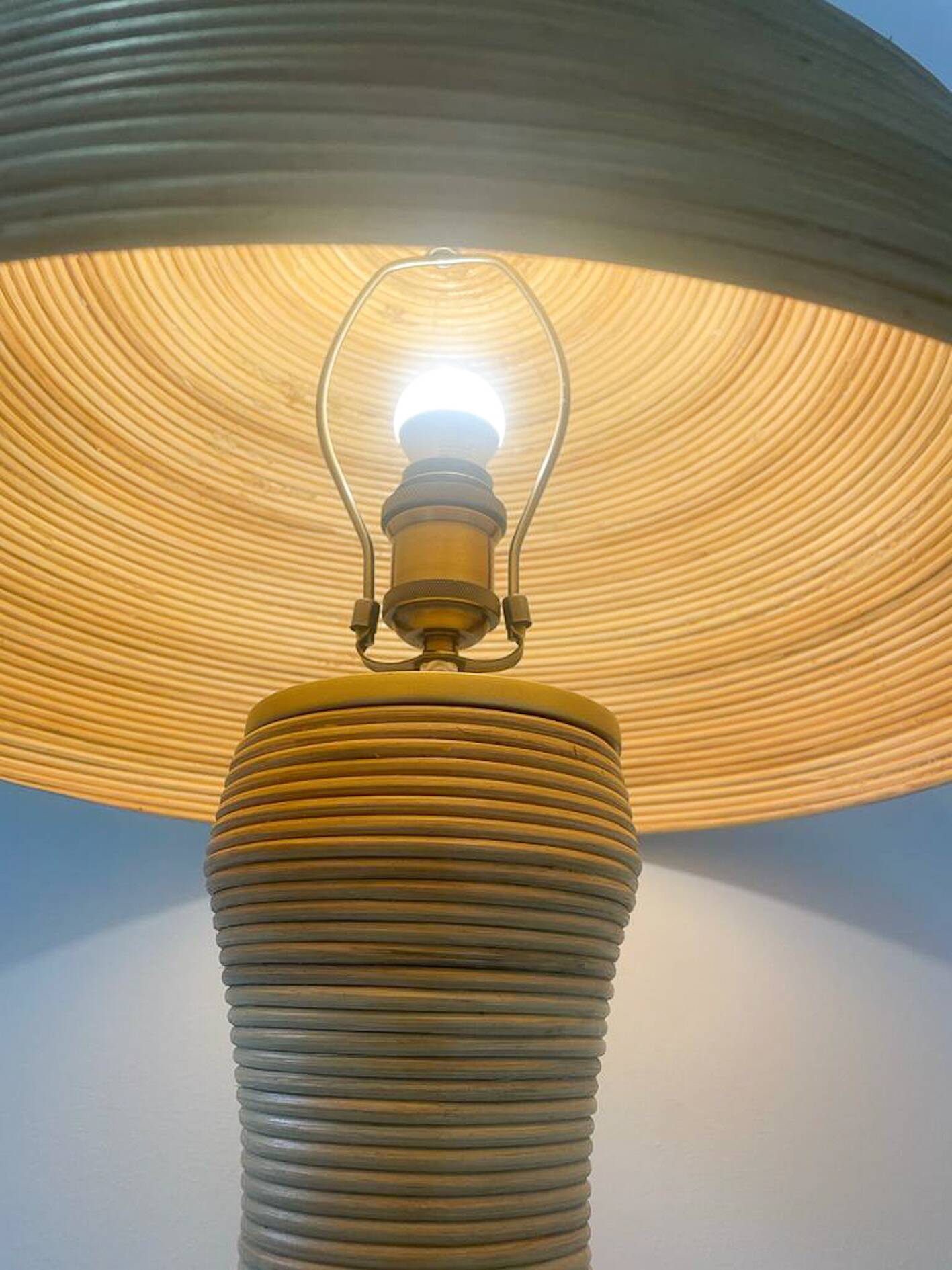 Contemporary bamboo table lamp
