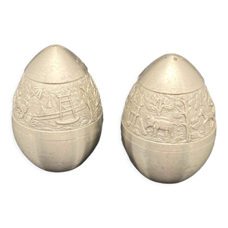 Egg-shaped metal salt shaker and pepper shaker Asian campaign pattern