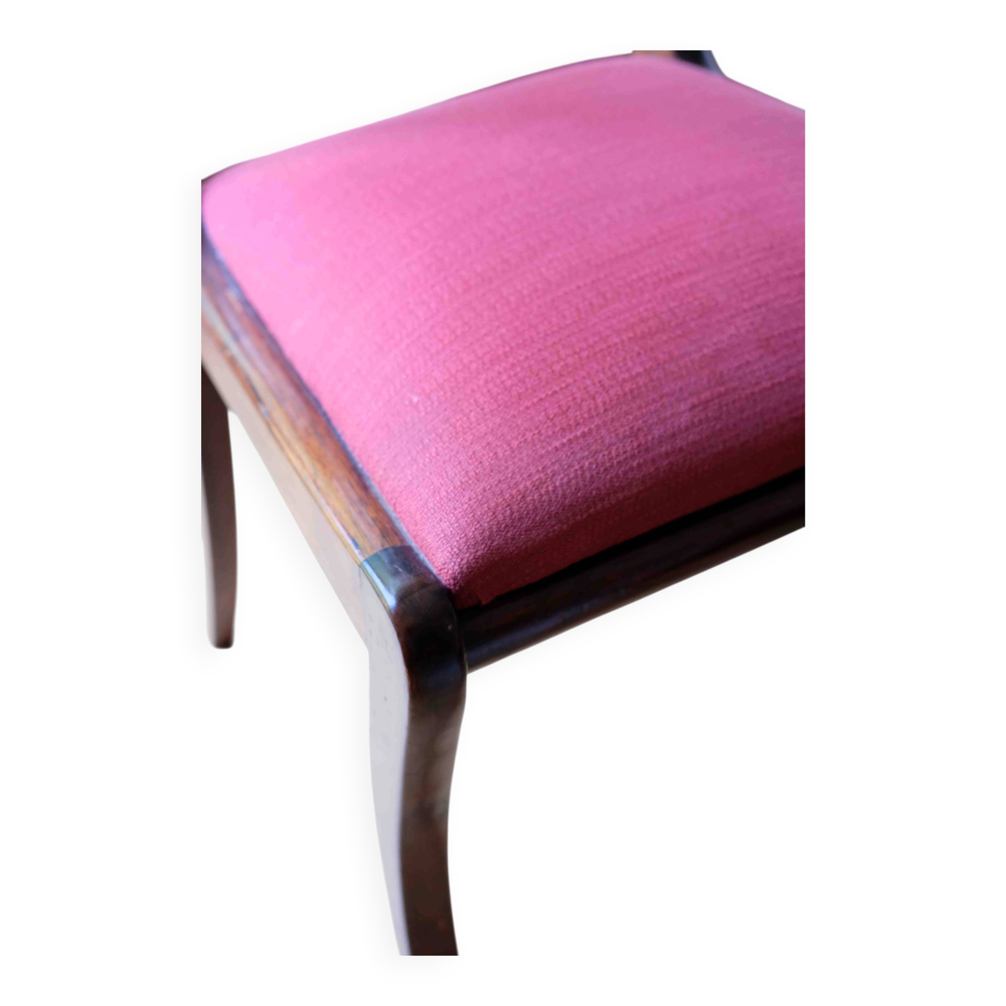 Antique wooden chair – Openwork backrest and pink-red seat