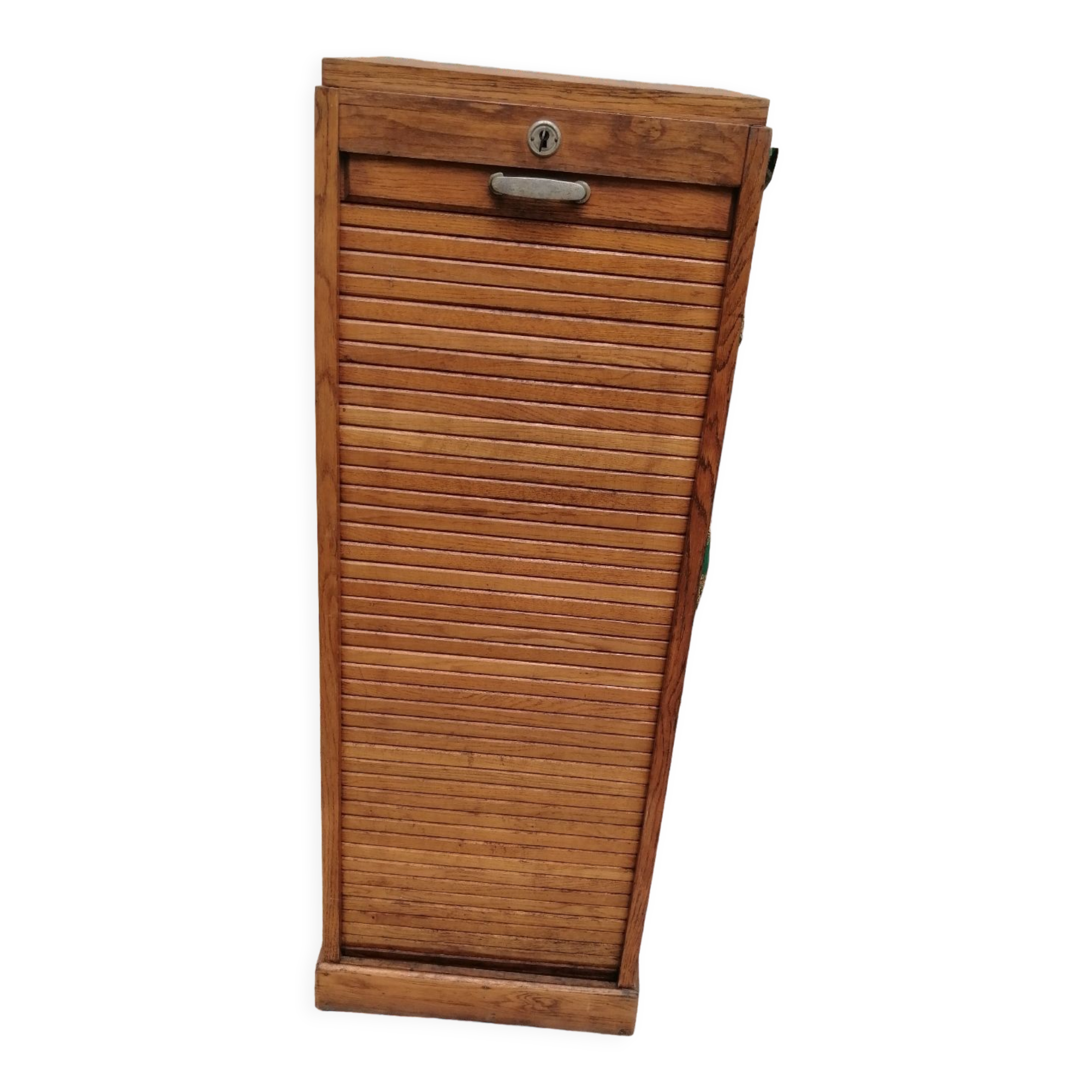 Wooden curtain binder