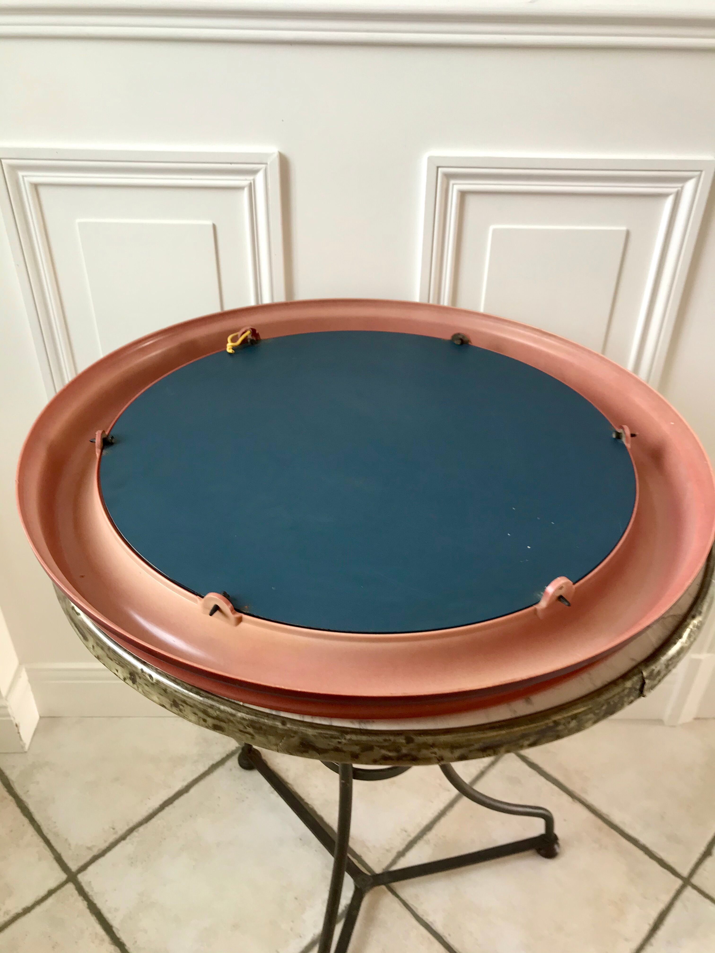 Round plastic mirror 70s