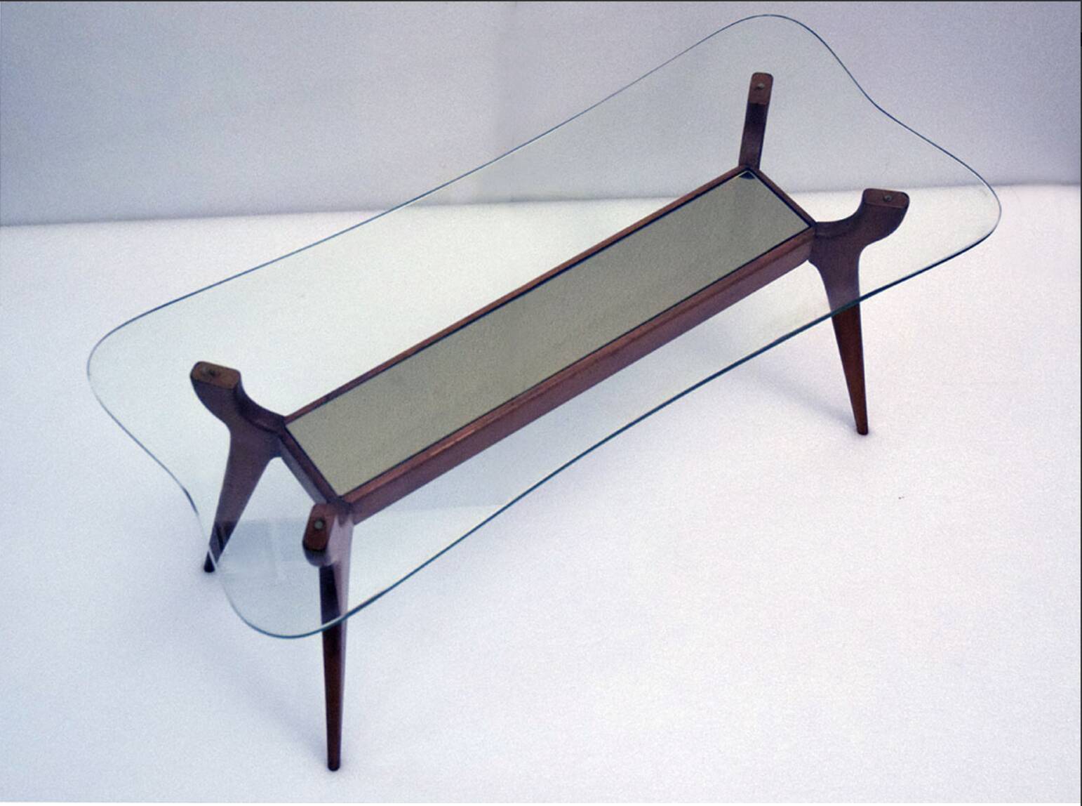 Wood and glass coffee table attributed to Ico Parisi, 1950s