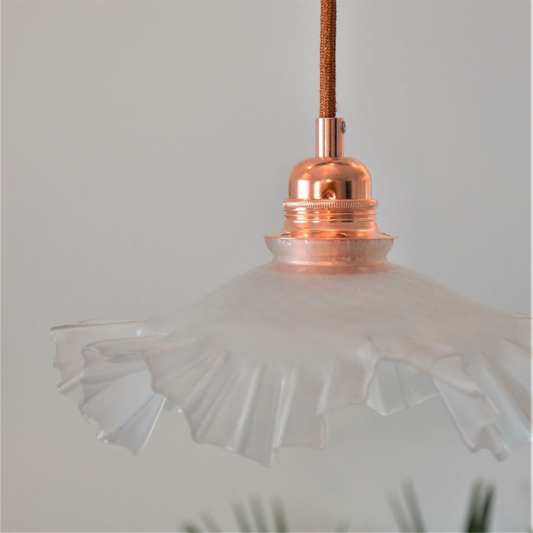 White pleated glass pendant lamp – electric mounting copper color