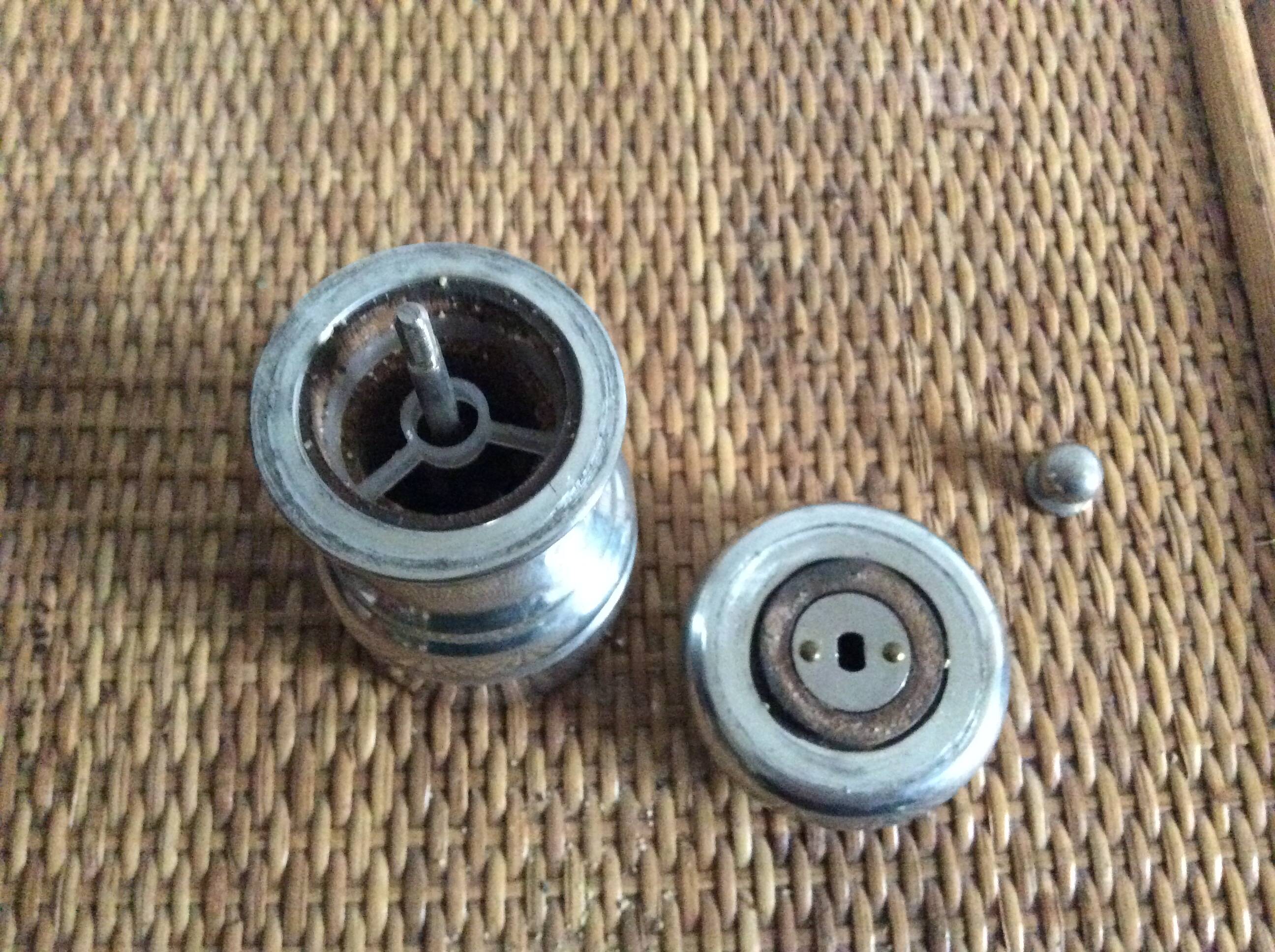 Metal pepper shaker