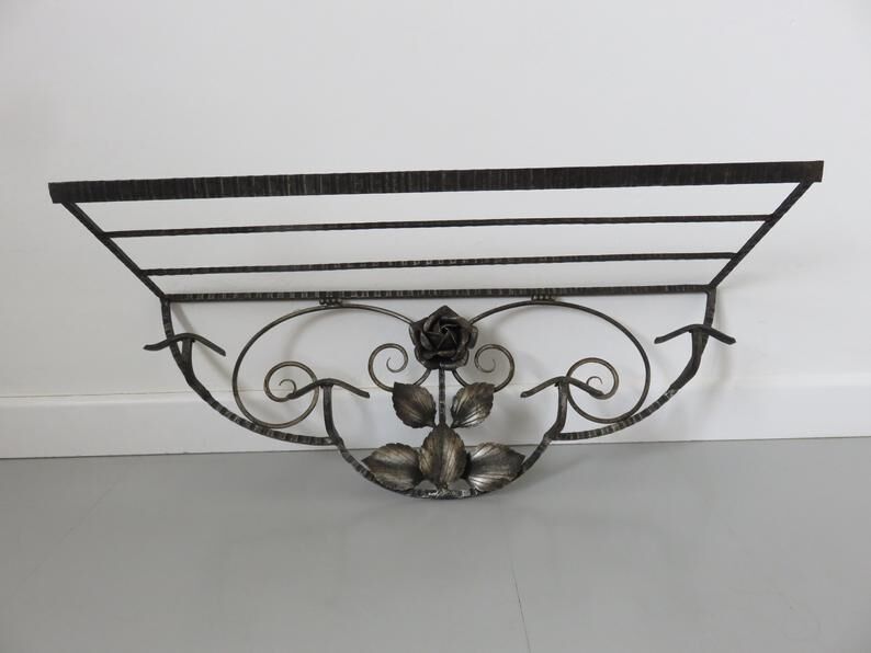 Porte manteau en fer forgé martelé motif floral art deco années 20 30