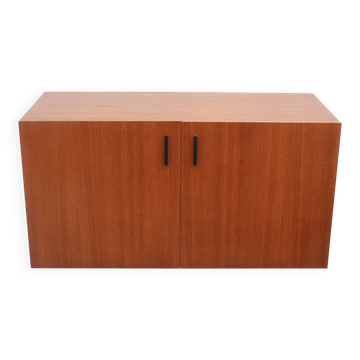 1960s floating sidebaord in teak