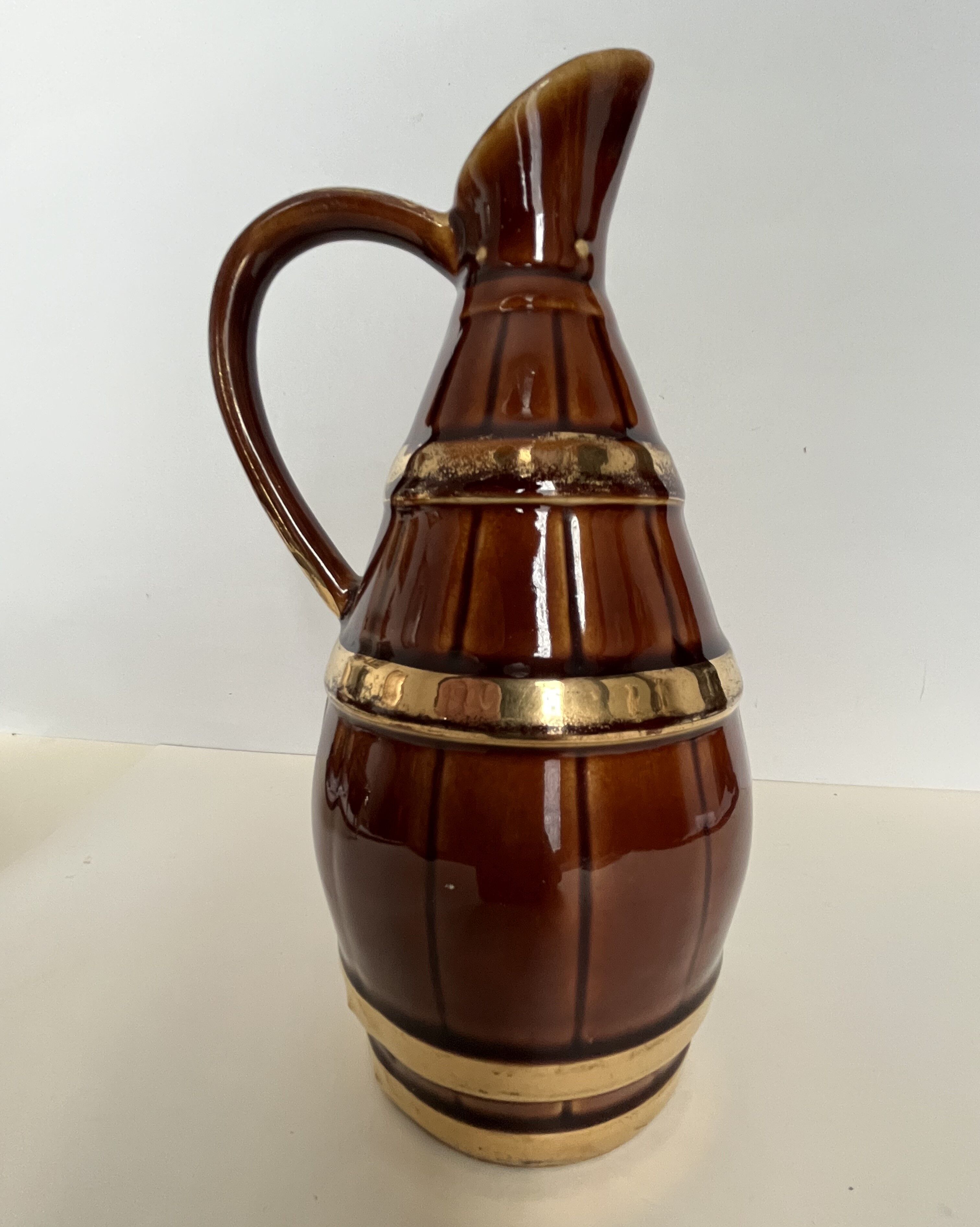 Pichet en céramique vintage