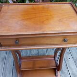 Lyre foot console