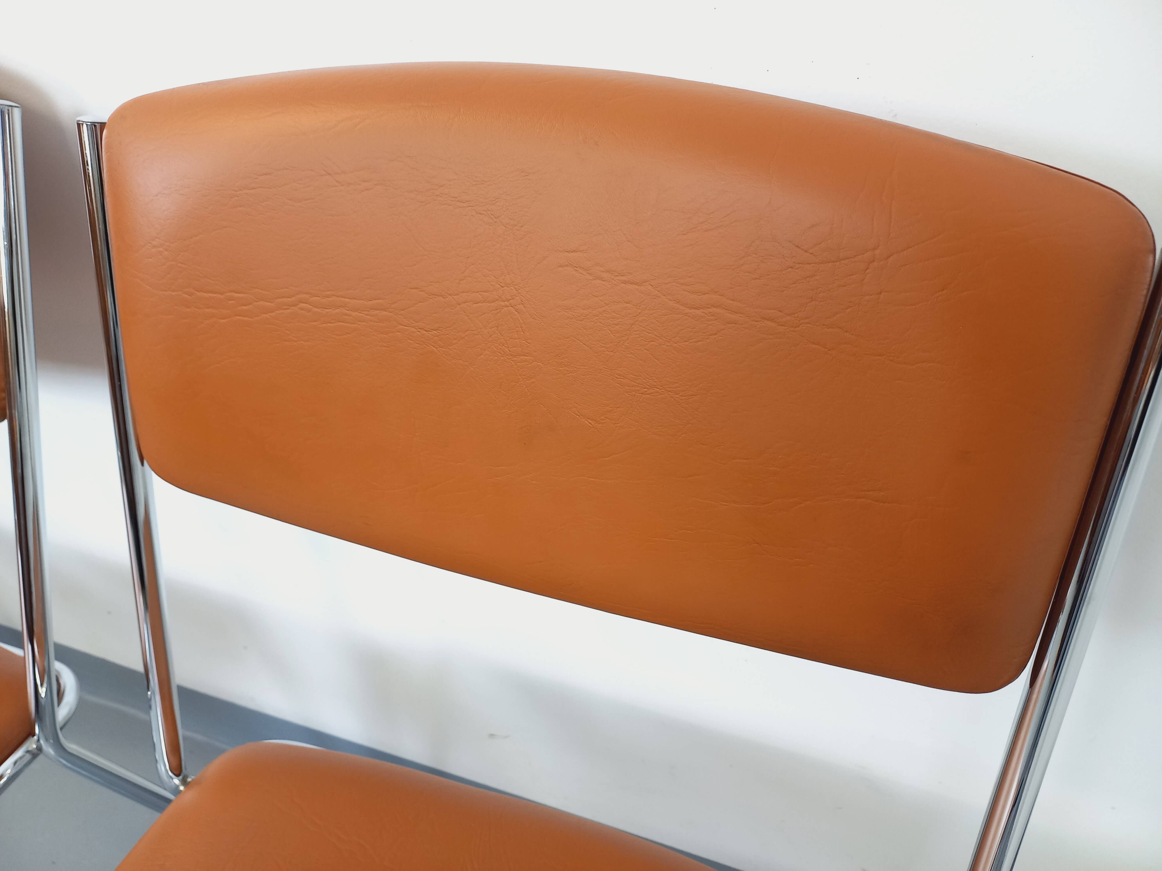 4 vintage sleigh chairs from the 70s, in designer chrome metal