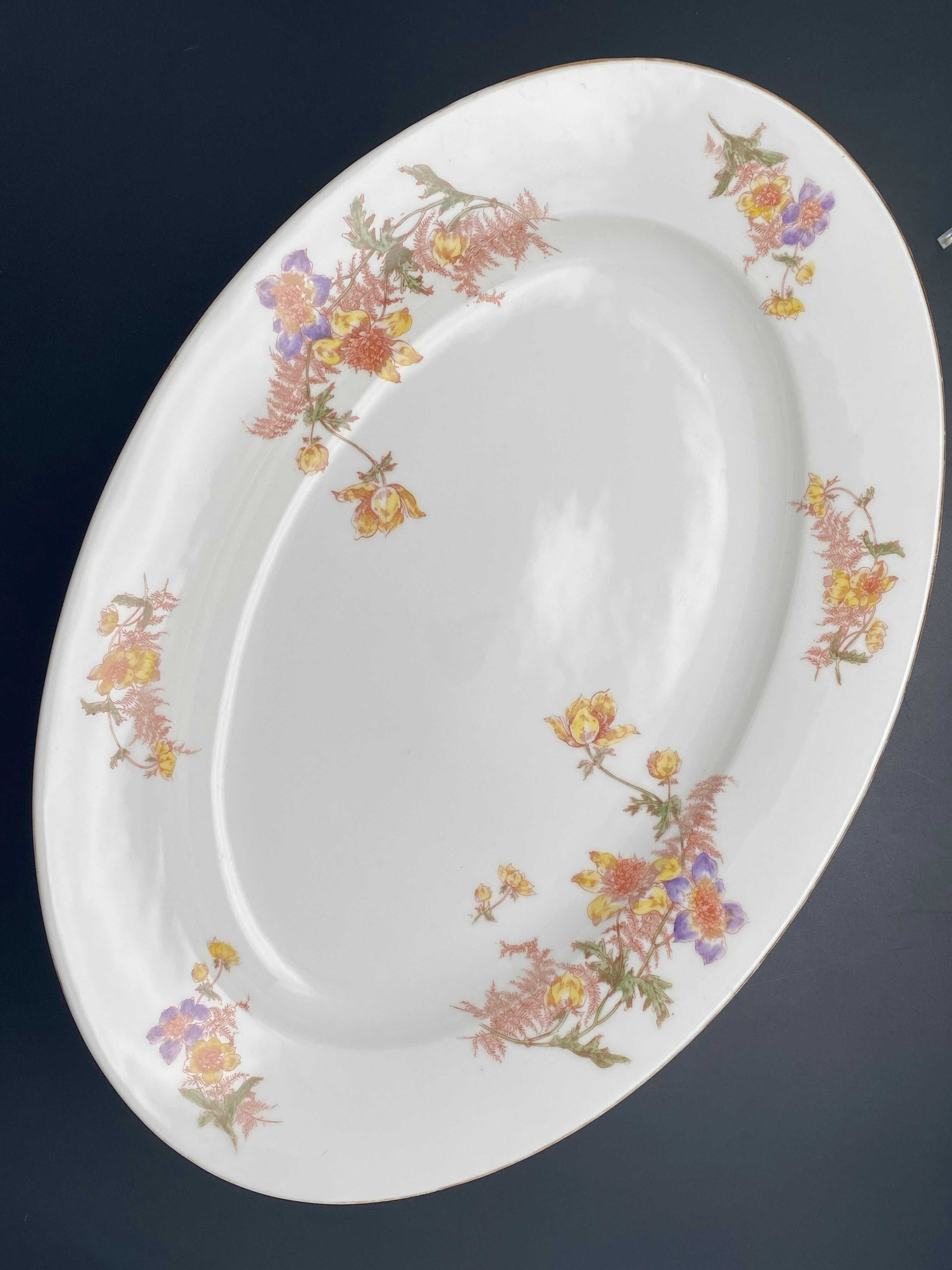 Dish Limoges patterns small yellow and purple flowers