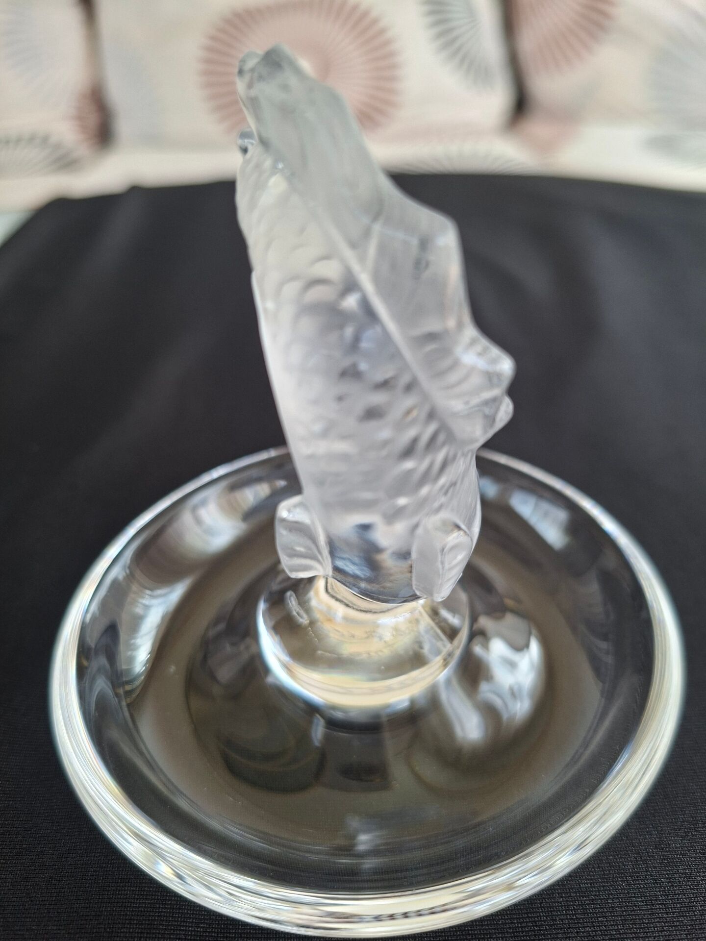 Crystal bowl stamped Lalique France – Fish motif