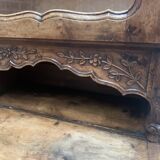Provencal buffet in solid walnut Two-body buffet with pendulum 19th century