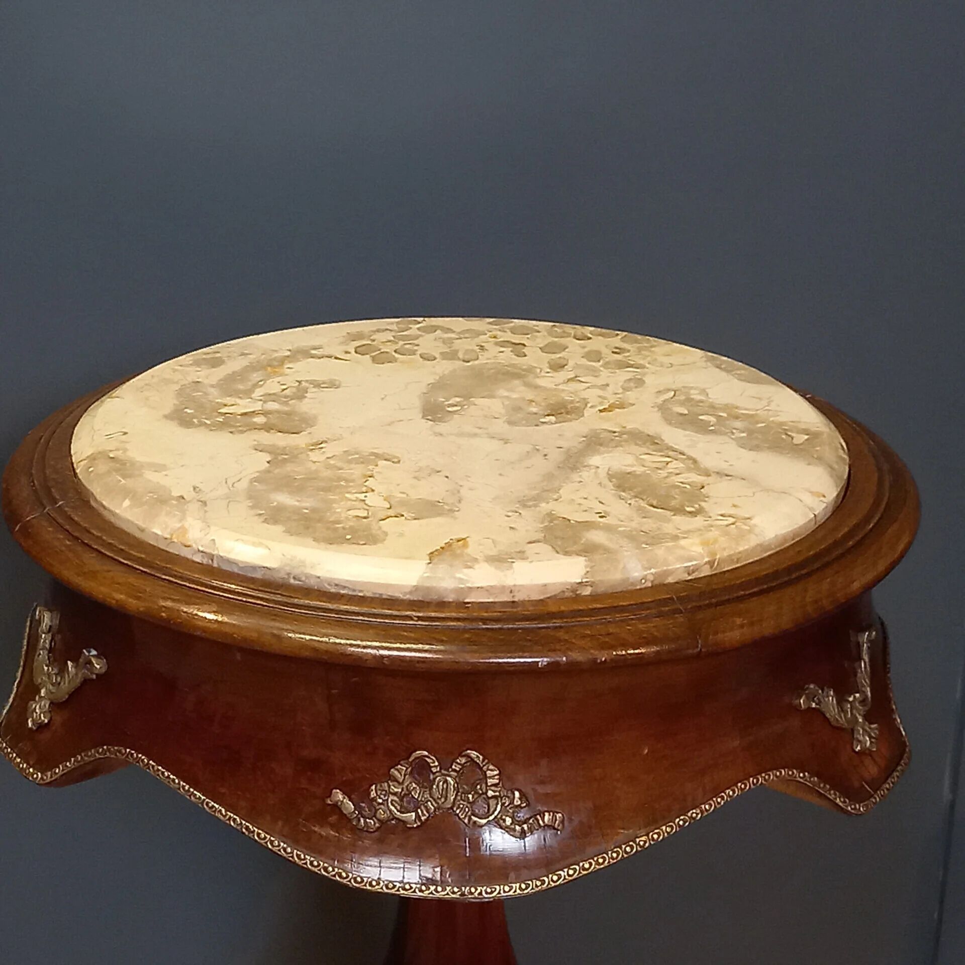 French lamp table with marble top - winetable