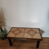 Vintage coffee table in ceramic and wood