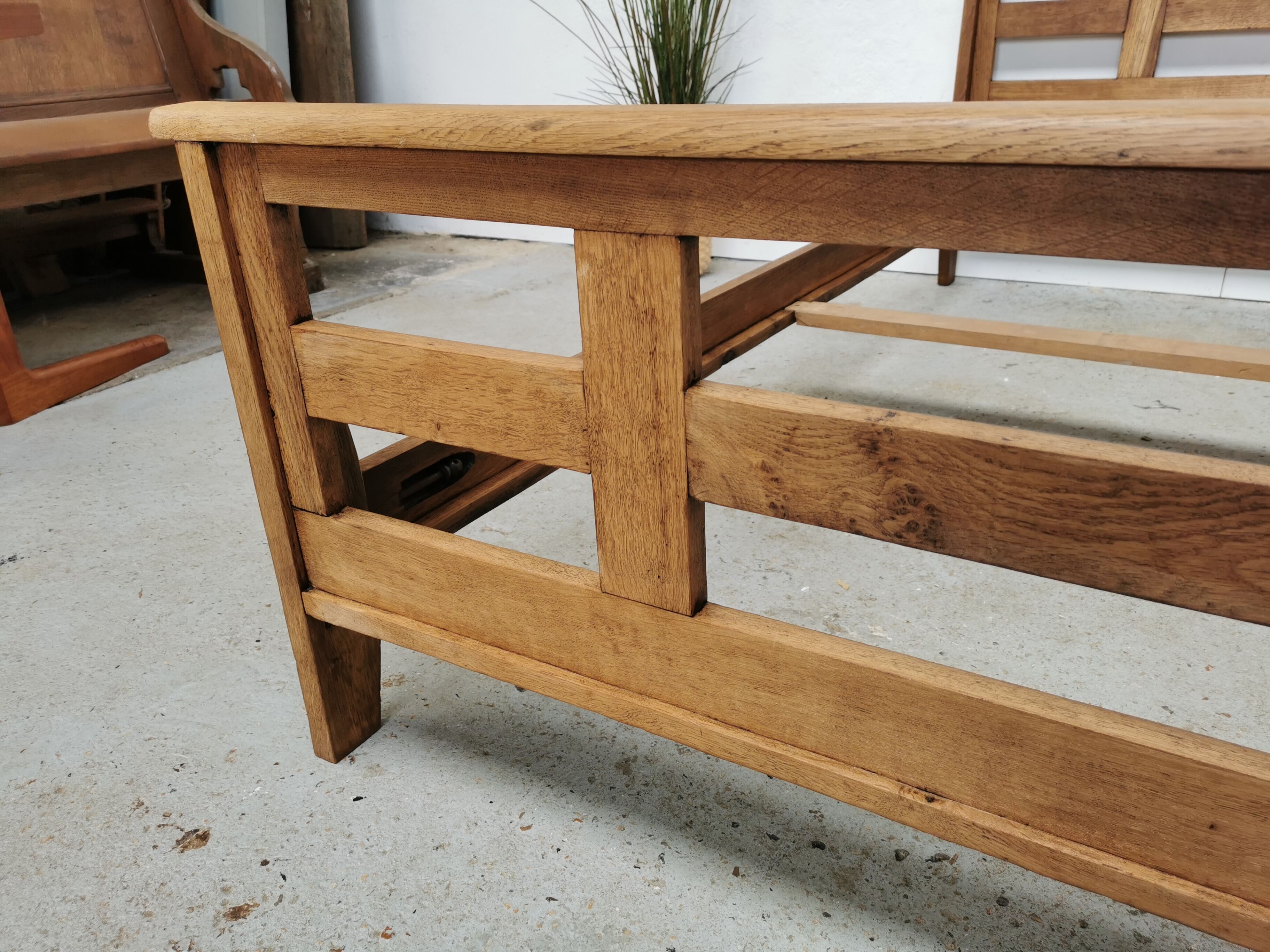 Vintage design bed René Gabriel