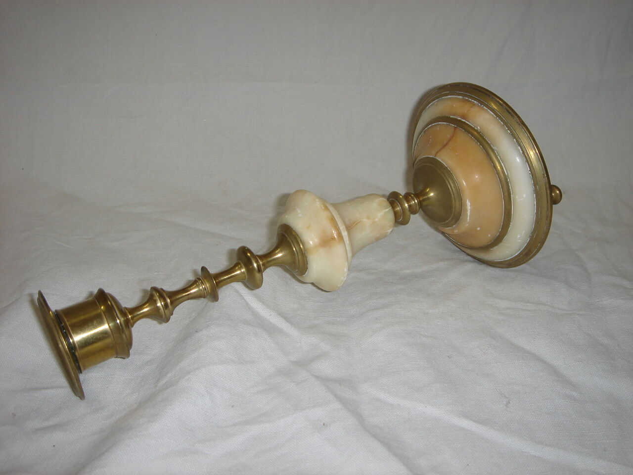 Candlestick in brass and marble from 1970