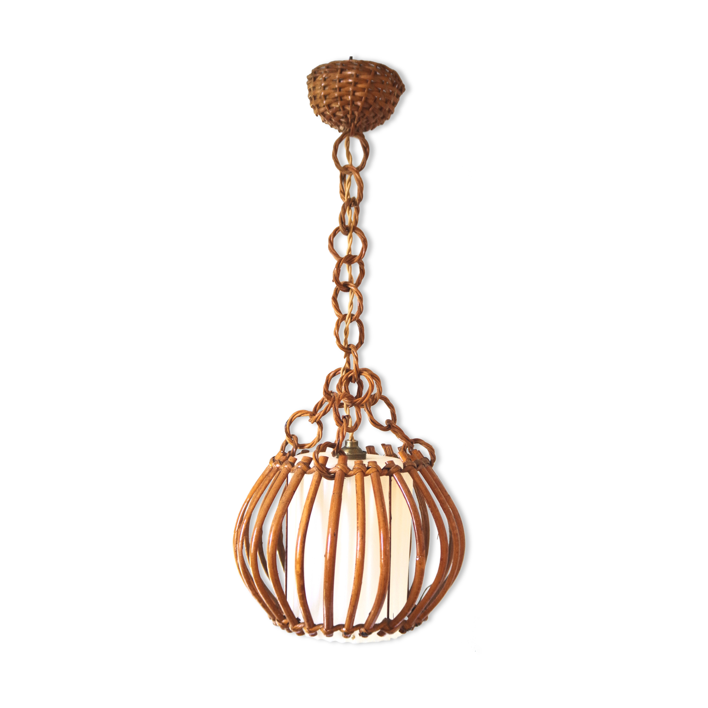 Vintage rattan hanging lamp