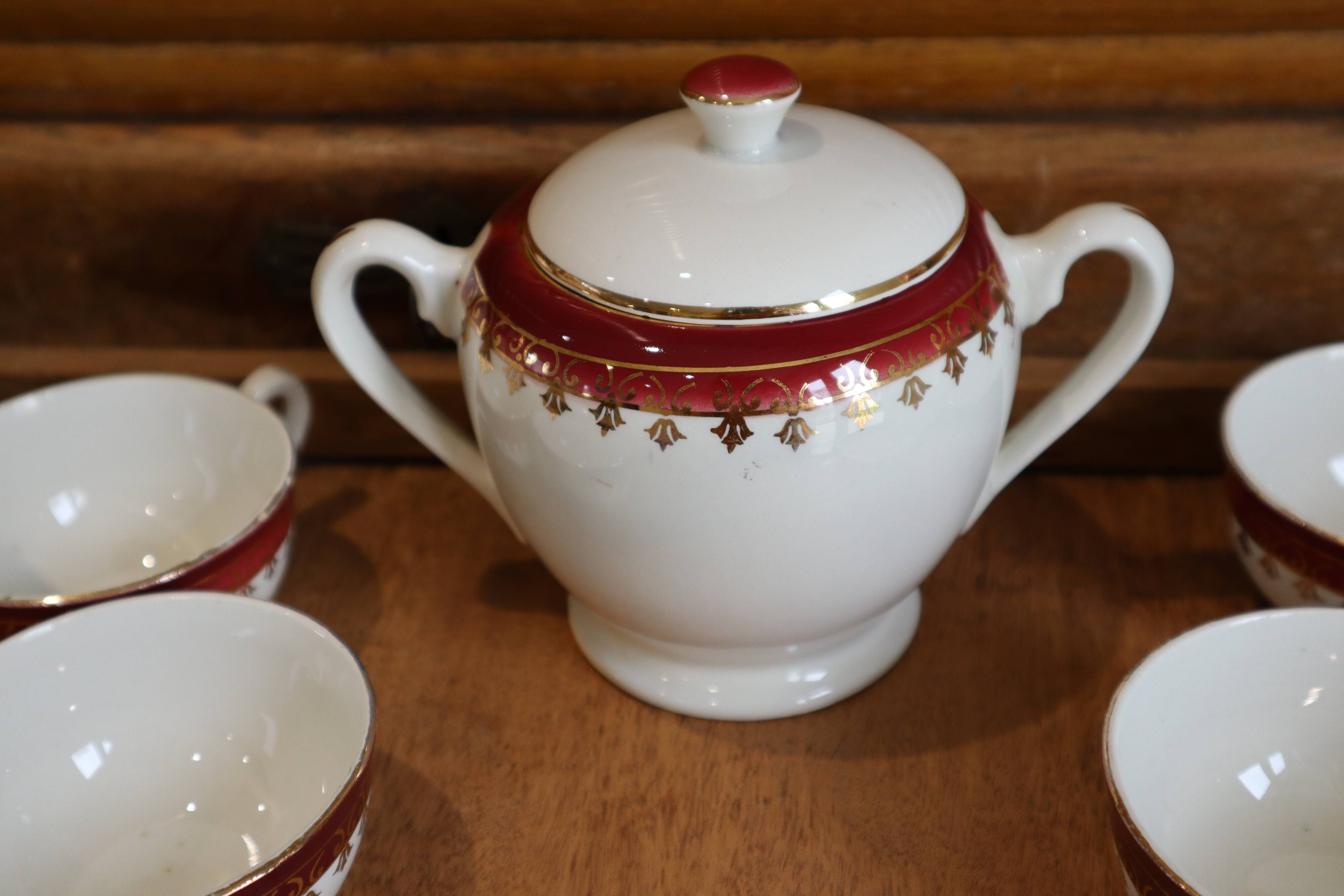 Digoin Sarreguemines earthenware coffee service "Edwige"