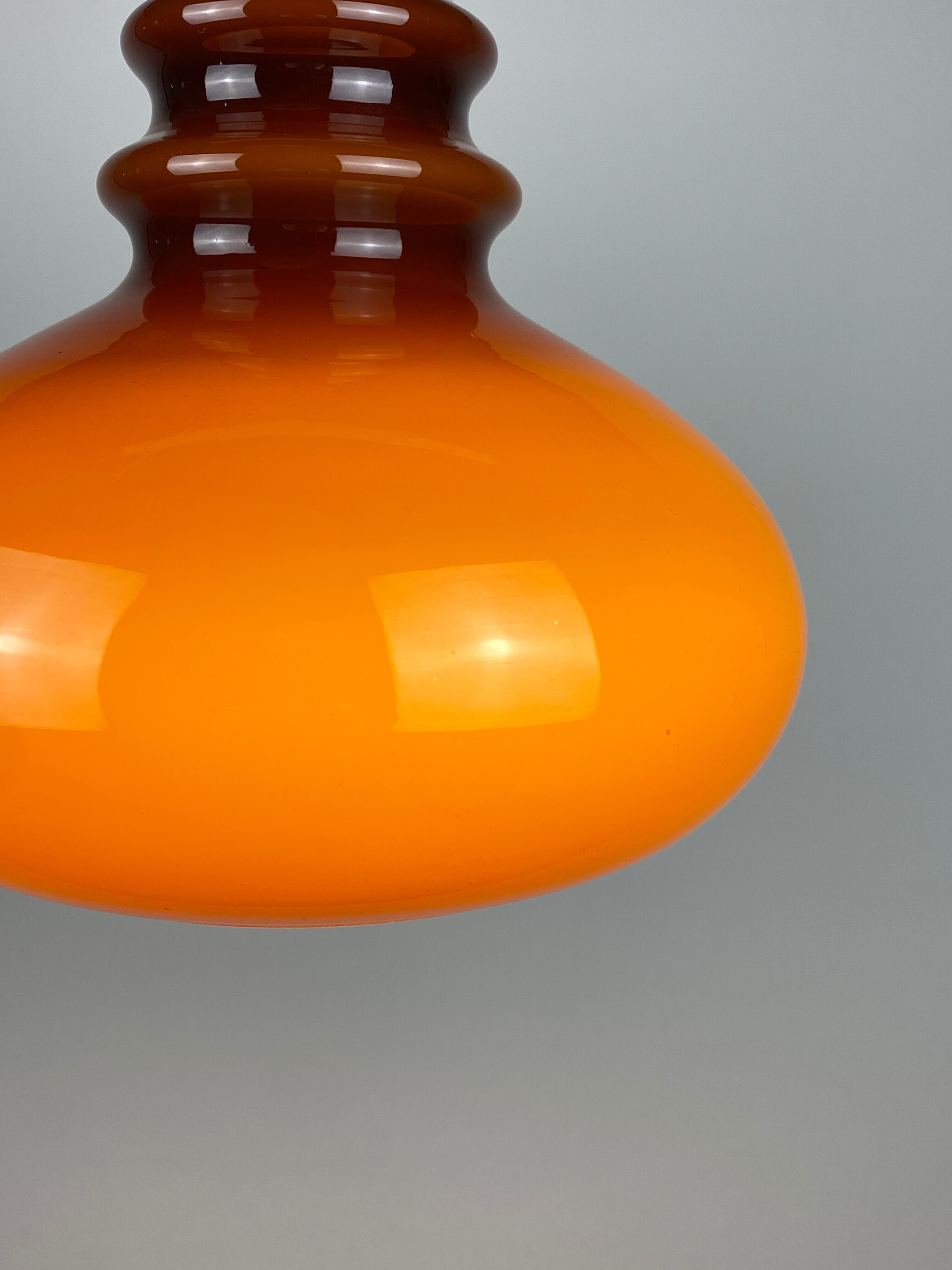 Suspension en verre brun foncé par Peill et Putzler 1960