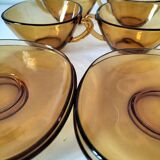 4 cups and saucers VERECO amber