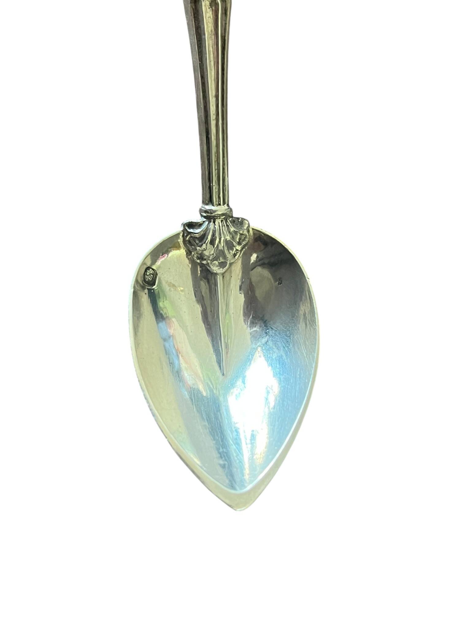 Silverware, medicine spoon with Minerva punch, 19th century.