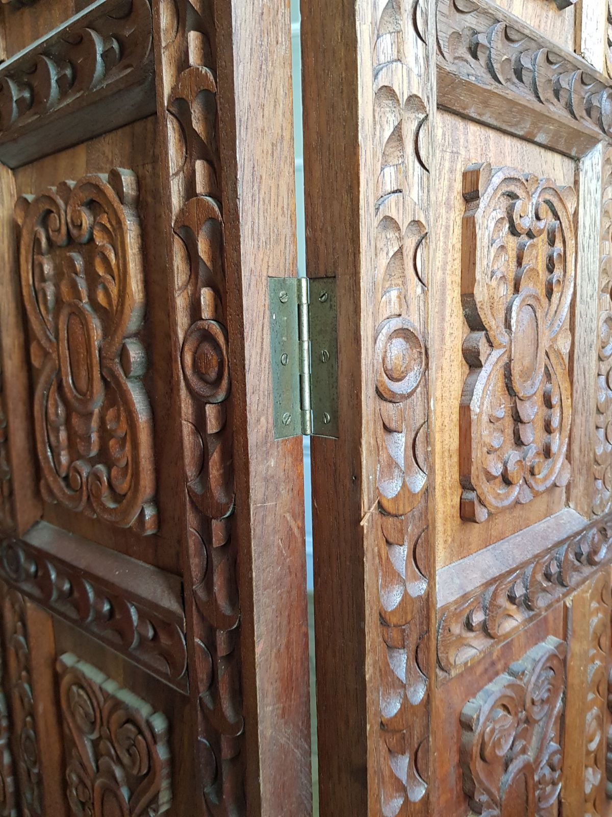 Paravent vintage antiques en bois massif scultpé