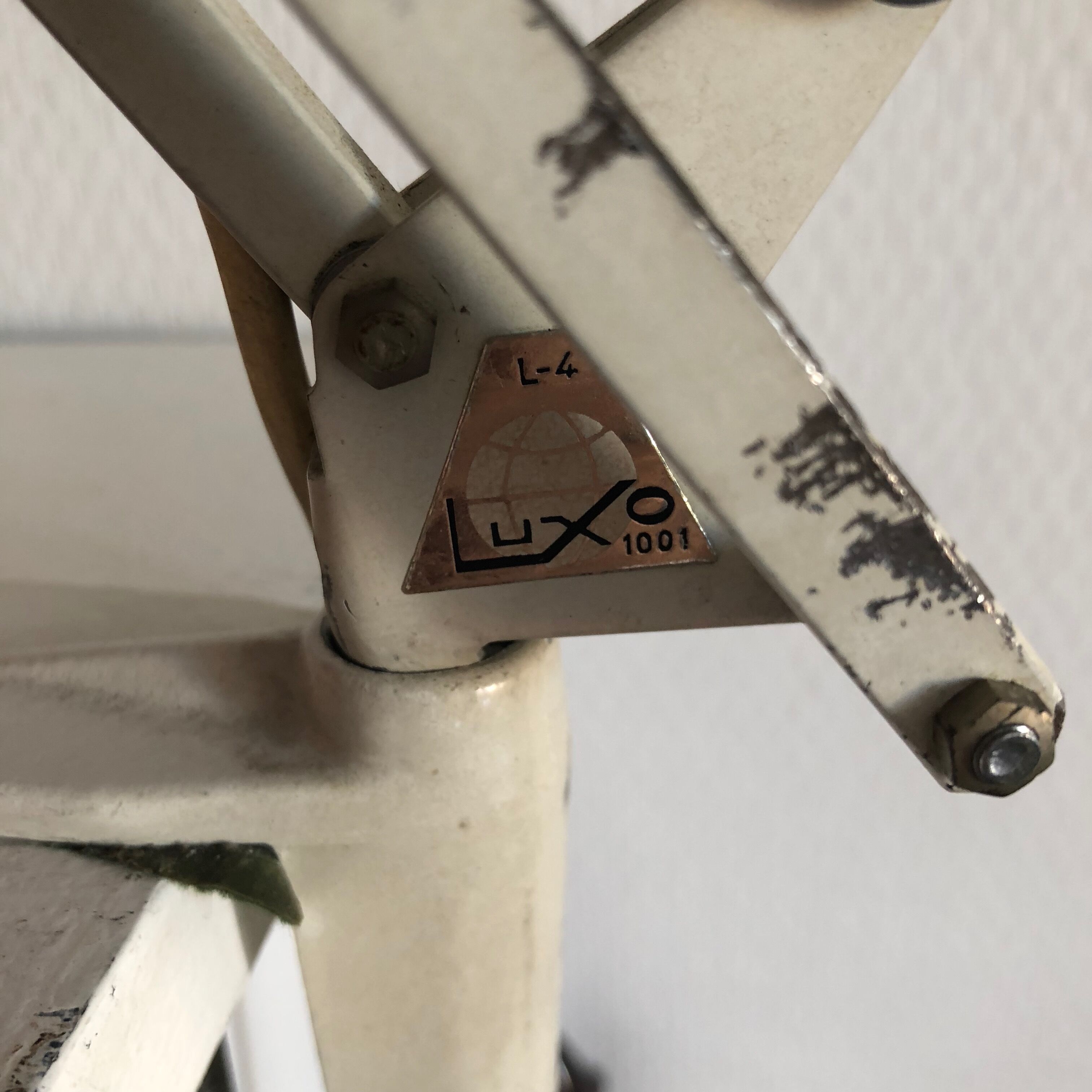 Luxo l4 white vintage architect lamp 1960