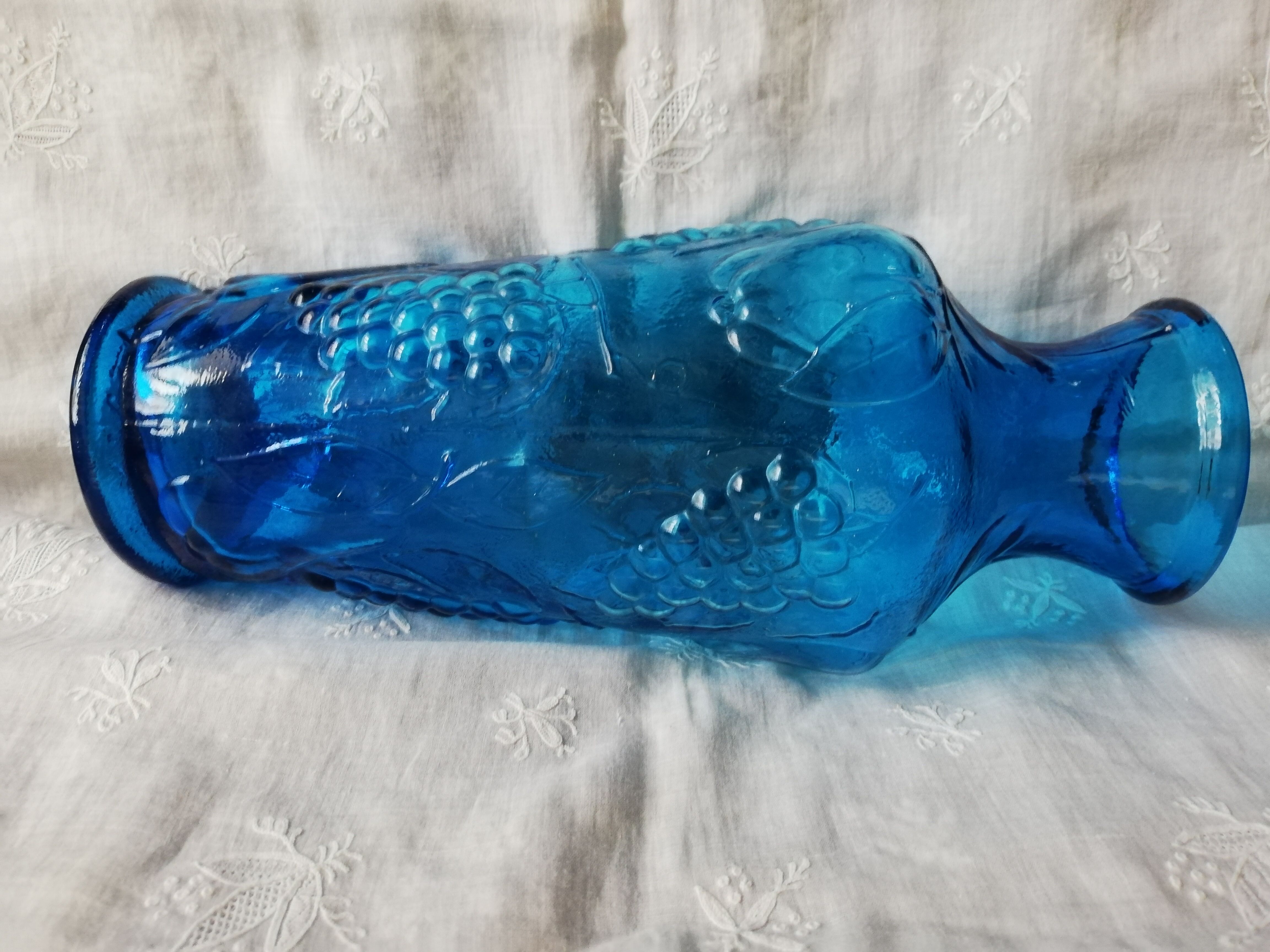 Italian vase in engraved blue glass