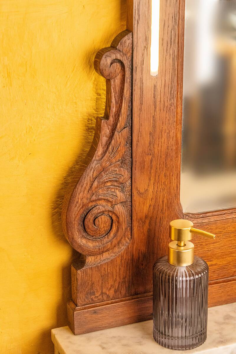 Vanity unit converted into a washbasin unit.