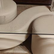 Yin yang design coffee table + poufs