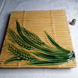 Trivet with ears of wheat decor