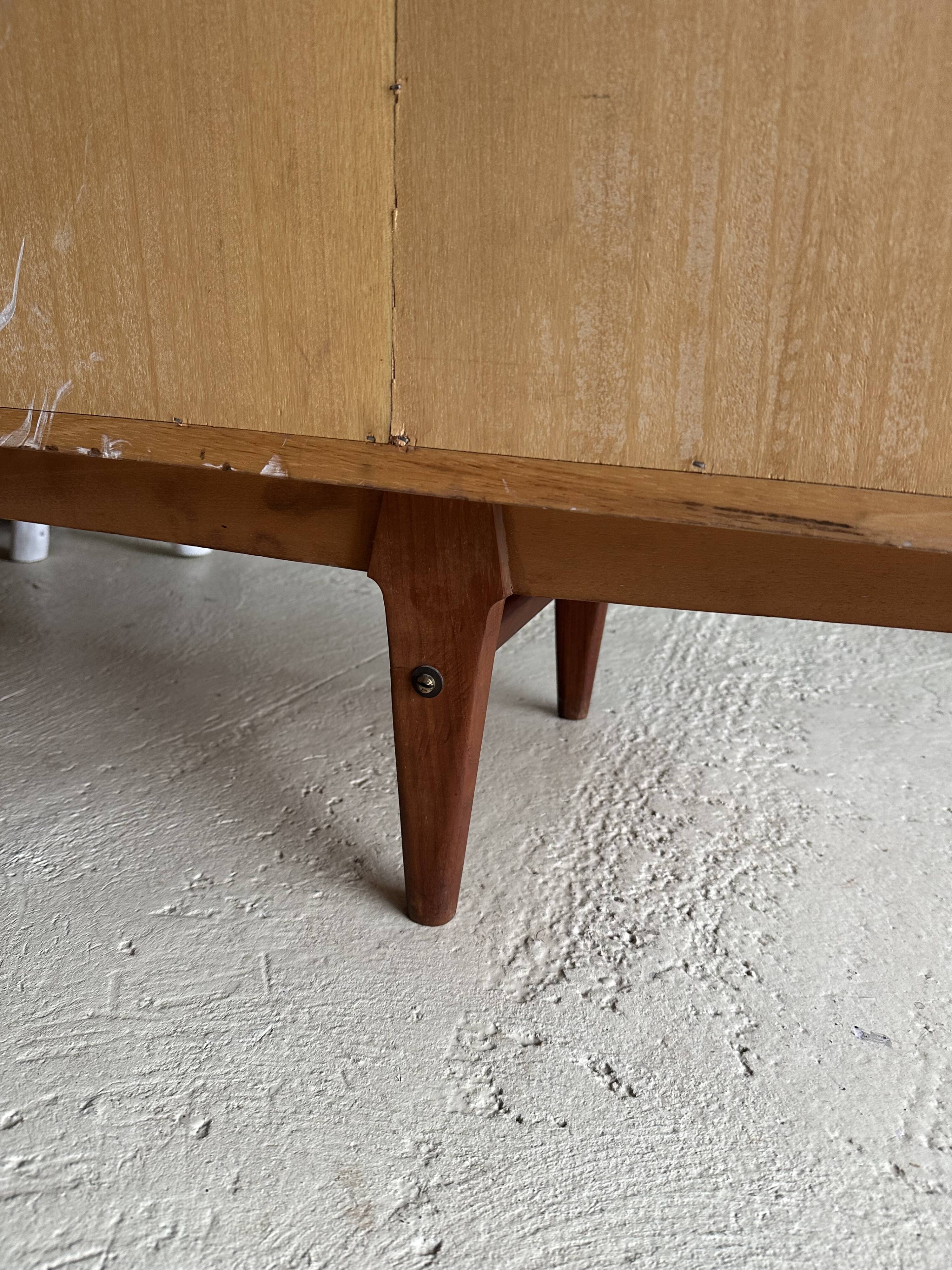 Grande enfilade Rudolf Bernd Glatzel pour Fristho