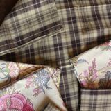 6 brown checkered table napkins with vintage flowers