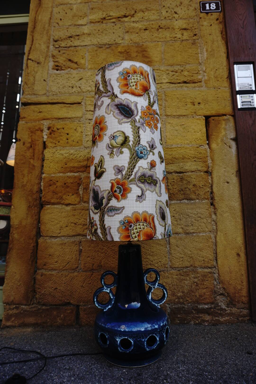 Fat lava floor lamp - 1970s