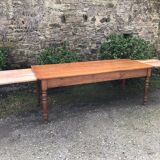 Table de ferme ancienne de style Louis Philippe en cerisier massif avec ses 2 allonges.