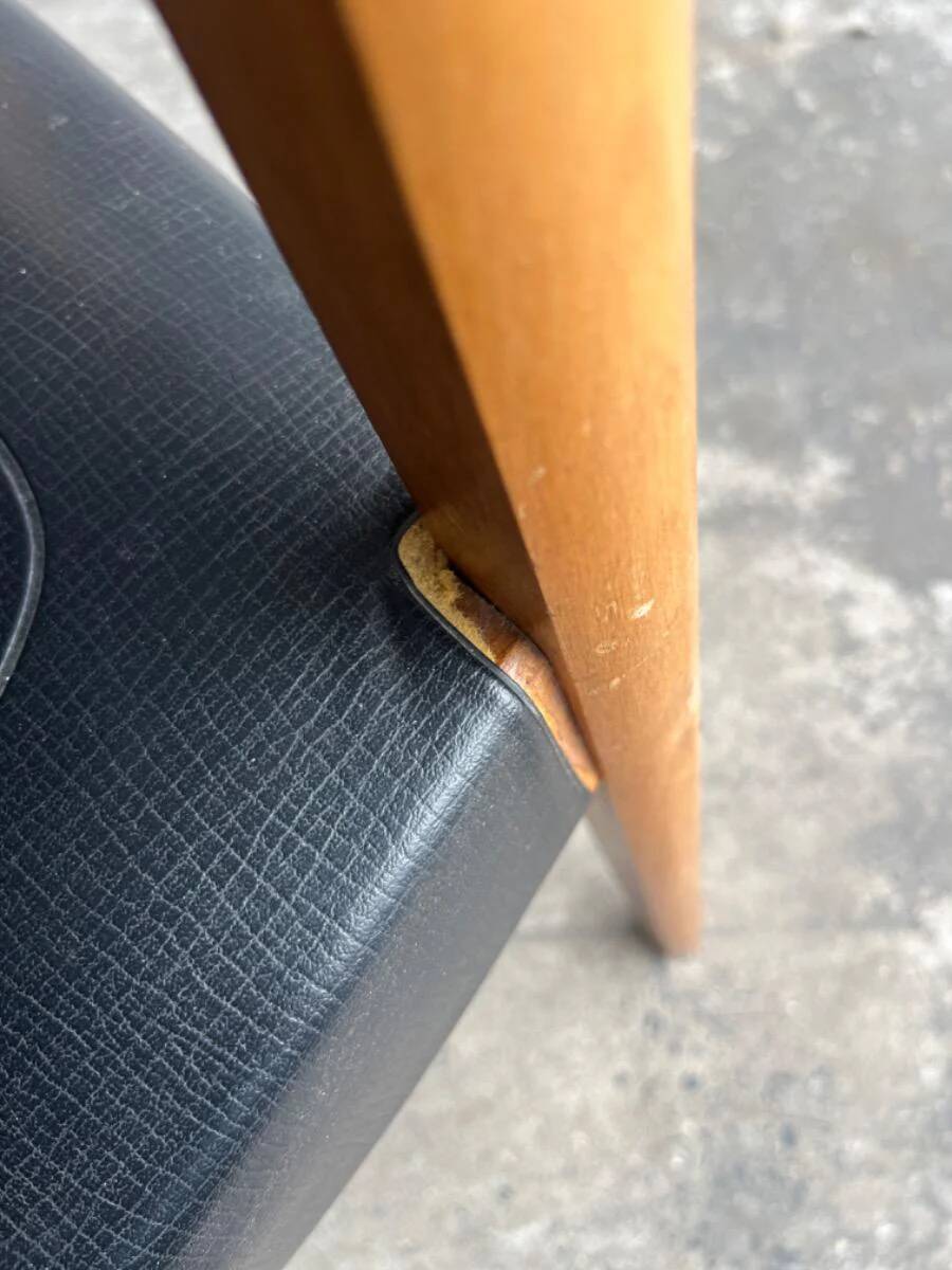 Set of 2 vintage beech wood armchairs with black skai upholstery — mid-century modern