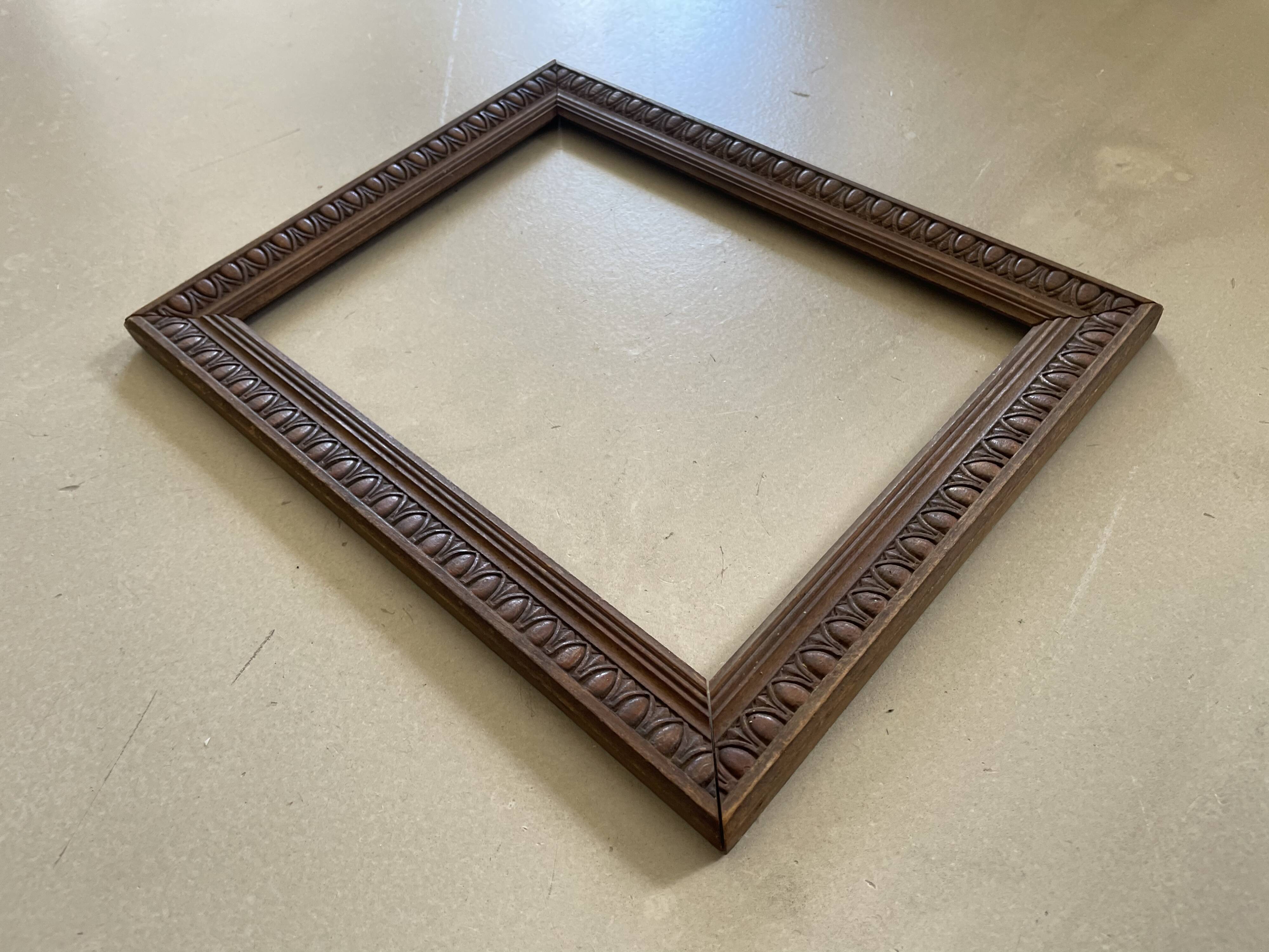 Old carved wooden frame 22x28cm