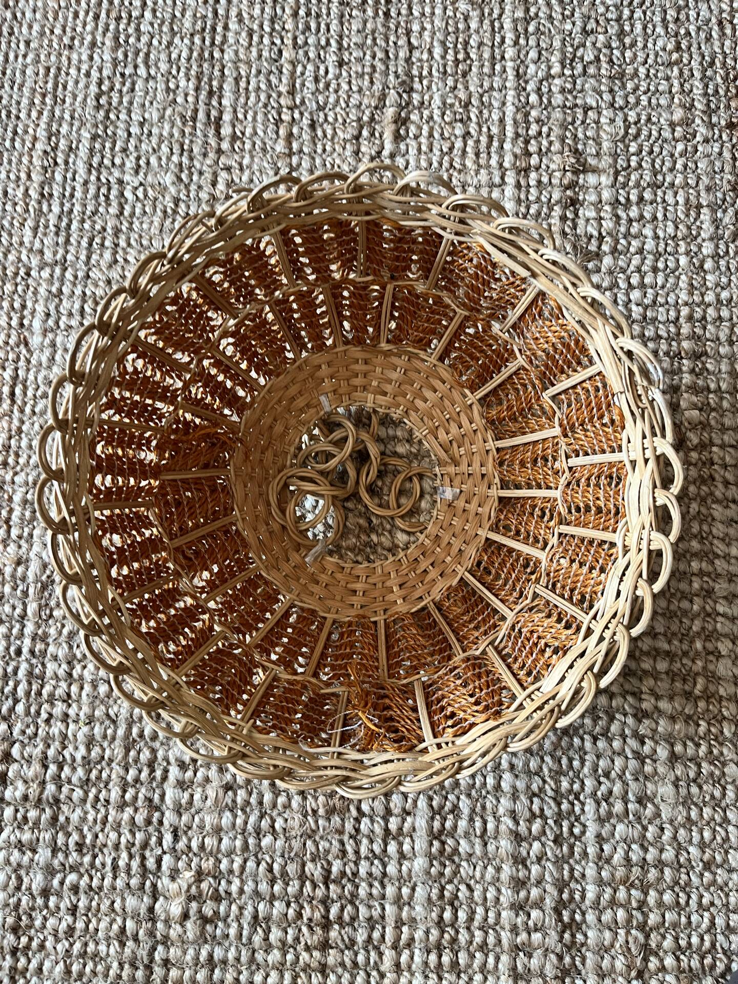 Wicker suspension