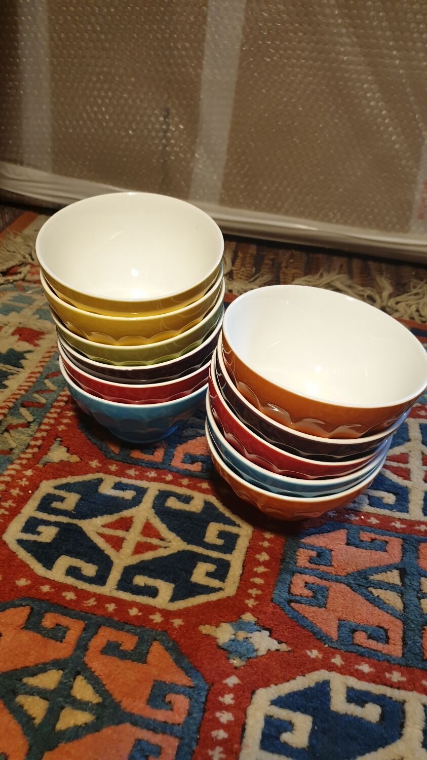 Ribbed ceramic bowls