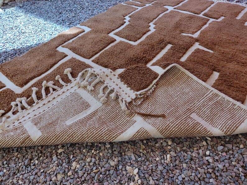 Handwoven natural wool rug 1.6/2.6 m