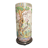 Vase rouleau en porcelaine décor grues et flore, Chine XIXème